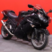 Kawasaki - ZZR - 1400 // Suomi-pyörä / Huoltokirja / Supercorsa-renkaat // - Moottoripyörä