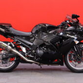 Kawasaki - ZZR - 1400 // Suomi-pyörä / Huoltokirja / Supercorsa-renkaat // - Moottoripyörä