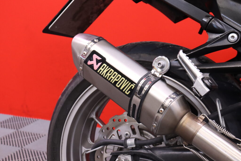 Kawasaki - ZZR - 1400 // Suomi-pyörä / Huoltokirja / Supercorsa-renkaat // Kawasaki - ZZR - 1400 // Suomi-pyörä / Huoltokirja / Supercorsa-renkaat // - Moottoripyörä