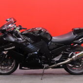 Kawasaki - ZZR - 1400 // Suomi-pyörä / Huoltokirja / Supercorsa-renkaat // - Moottoripyörä