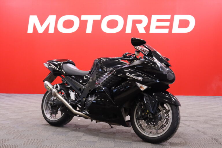 Kawasaki - ZZR - 1400 // Suomi-pyörä / Huoltokirja / Supercorsa-renkaat // - Moottoripyörä