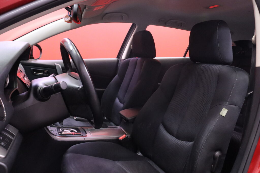 Mazda - 6 - Sport Wagon 2,0 Touring Business // Suomi-Auto / Vakionopeudensäädin / Vetokoukku / Kahdet renkaat // Mazda - 6 - Sport Wagon 2,0 Touring Business // Suomi-Auto / Vakionopeudensäädin / Vetokoukku / Kahdet renkaat // - Farmari