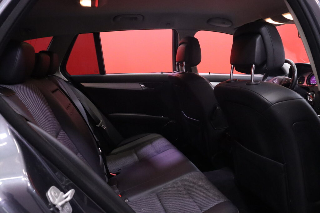 Mercedes-Benz - C - 320 CDI // Myydään huutokaupat.com / Mercedes-Benz - C - 320 CDI // Myydään huutokaupat.com / - Farmari