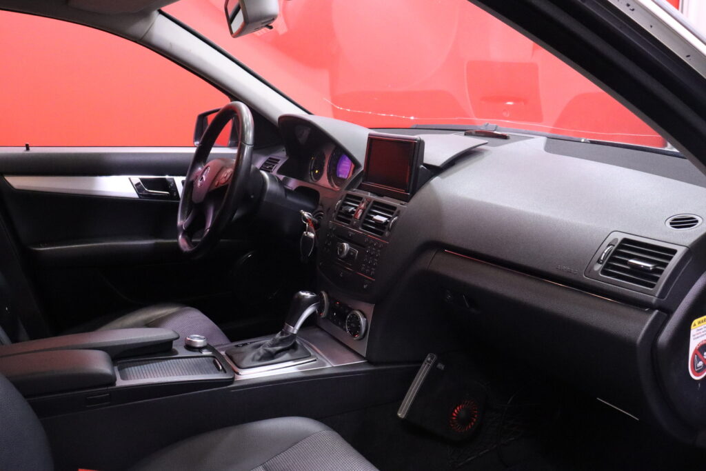 Mercedes-Benz - C - 320 CDI // Myydään huutokaupat.com / Mercedes-Benz - C - 320 CDI // Myydään huutokaupat.com / - Farmari