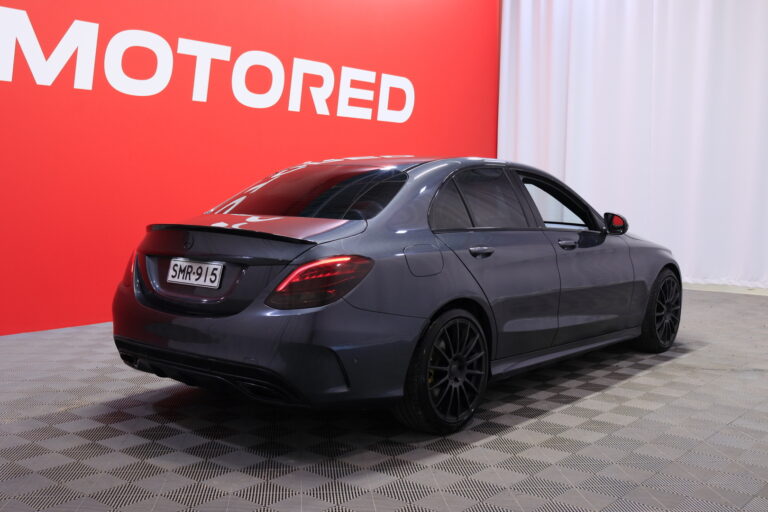 Mercedes-Benz - C - 220 BLUETEC Sedan AMG - Sedan