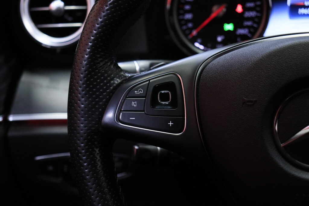 tuotekuva-Mercedes-Benz-E-BUZ-215-2026-02-05-112503-15 tuotekuva-Mercedes-Benz-E-BUZ-215-2026-02-05-112503-15