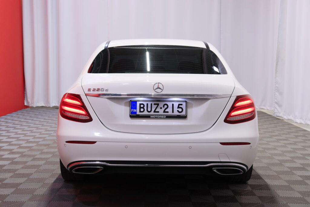 Mercedes-Benz - E - 220 d A Business Avantgarde Mercedes-Benz - E - 220 d A Business Avantgarde - Sedan