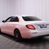 Mercedes-Benz - E - 220 d A Business Avantgarde - Sedan