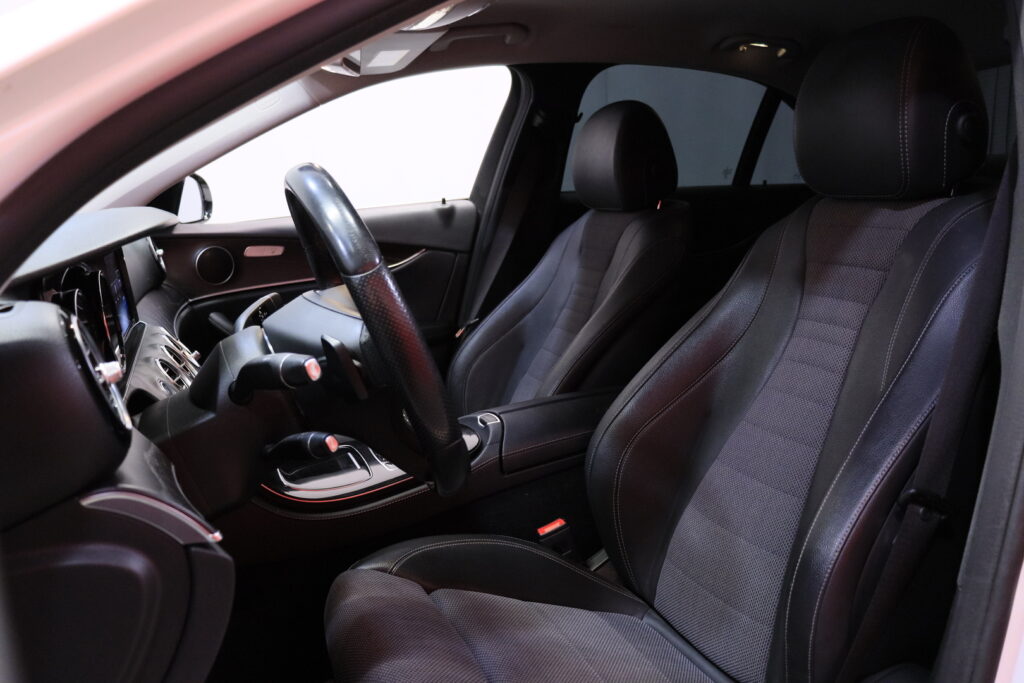 Mercedes-Benz - E - 220 d A Business Avantgarde Mercedes-Benz - E - 220 d A Business Avantgarde - Sedan