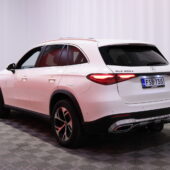 Mercedes-Benz - GLC - 300 e 4MATIC // Distronic+ / Burmester / Panorama / Koukku / Muistipenkit / Kamera / CarPlay / Digimittari // - Maastoauto