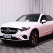 Mercedes-Benz - GLC - 300 e 4MATIC // Distronic+ / Burmester / Panorama / Koukku / Muistipenkit / Kamera / CarPlay / Digimittari // - Maastoauto