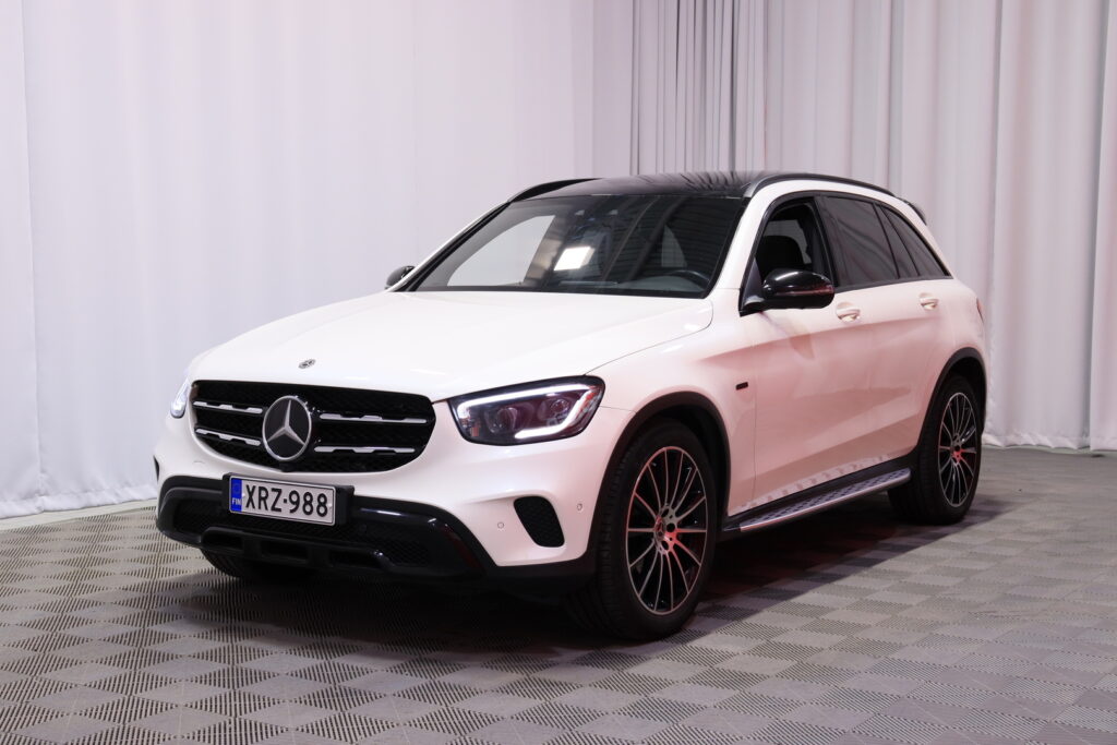 Mercedes-Benz - GLC - 300e 4matic A Business EQ power Mercedes-Benz - GLC - 300e 4matic A Business EQ power - Maastoauto