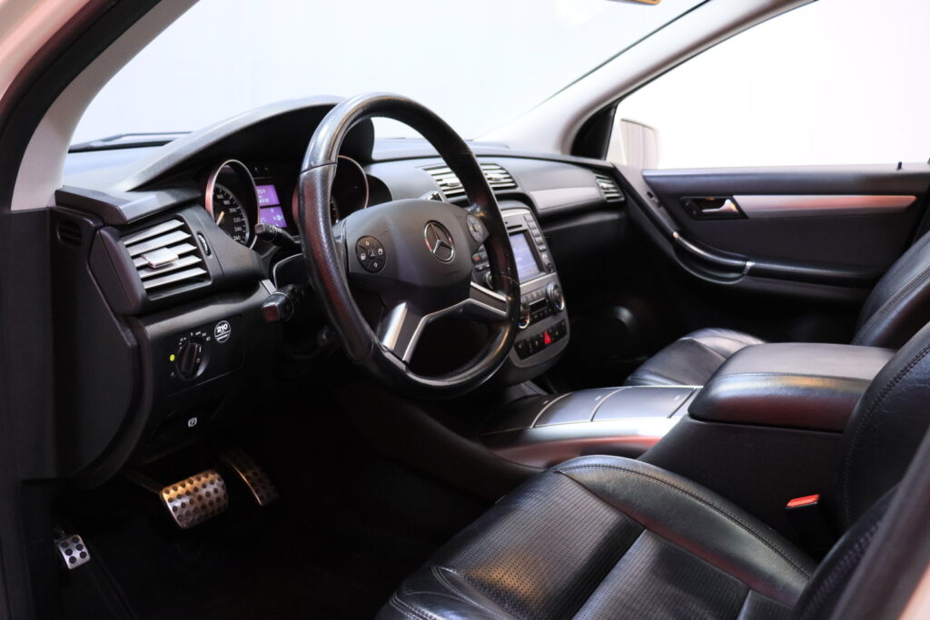 tuotekuva-Mercedes-Benz-R-FNS-136-2026-02-24-181136-19 tuotekuva-Mercedes-Benz-R-FNS-136-2026-02-24-181136-19