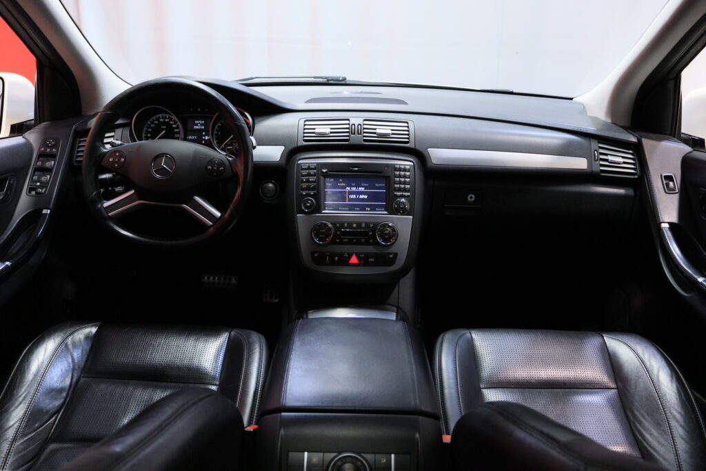 tuotekuva-Mercedes-Benz-R-FNS-136-2026-02-24-181136-22 tuotekuva-Mercedes-Benz-R-FNS-136-2026-02-24-181136-22