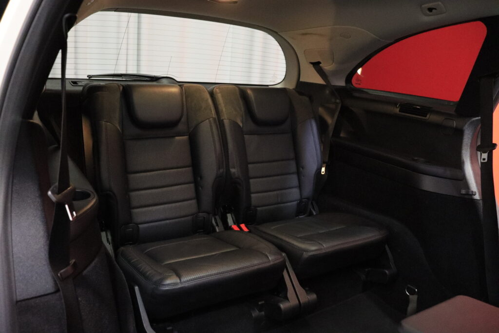 tuotekuva-Mercedes-Benz-R-FNS-136-2026-02-24-181136-36 tuotekuva-Mercedes-Benz-R-FNS-136-2026-02-24-181136-36