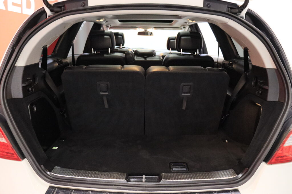 tuotekuva-Mercedes-Benz-R-FNS-136-2026-02-24-181136-37 tuotekuva-Mercedes-Benz-R-FNS-136-2026-02-24-181136-37