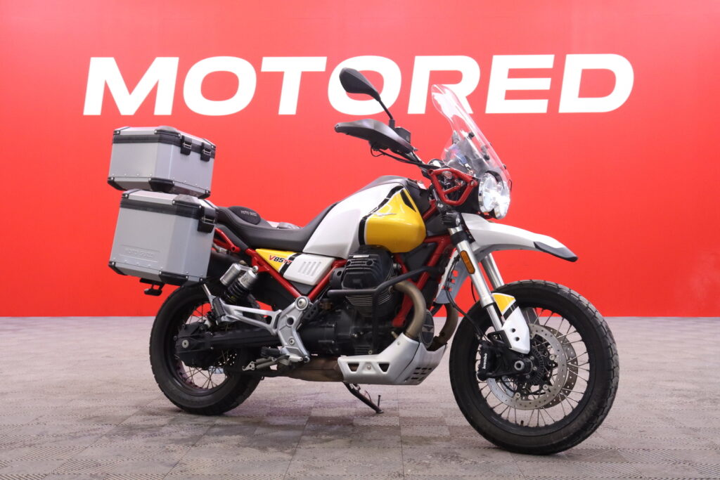 Moto Guzzi - V85 - TT // 1.OM Suomi-pyörä / Huoltokirja / 3x Laukut // - Moottoripyörä