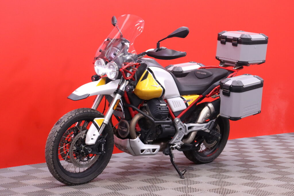 Moto Guzzi - V85 - TT // 1.OM Suomi-pyörä / Huoltokirja / 3x Laukut // Moto Guzzi - V85 - TT // 1.OM Suomi-pyörä / Huoltokirja / 3x Laukut // - Moottoripyörä