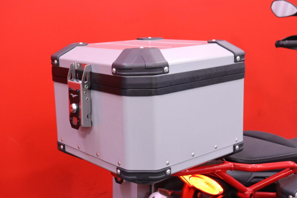 Moto Guzzi - V85 - TT // 1.OM Suomi-pyörä / Huoltokirja / 3x Laukut // Moto Guzzi - V85 - TT // 1.OM Suomi-pyörä / Huoltokirja / 3x Laukut // - Moottoripyörä