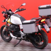 Moto Guzzi - V85 - TT // 1.OM Suomi-pyörä / Huoltokirja / 3x Laukut // - Moottoripyörä