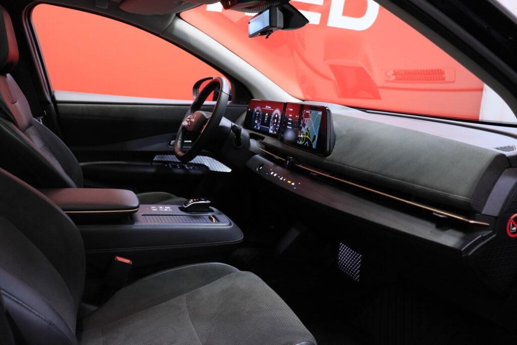 Nissan - Ariya - 87kWh Evolve 2WD 22kw Nissan - Ariya - 87kWh Evolve 2WD 22kw - Maastoauto