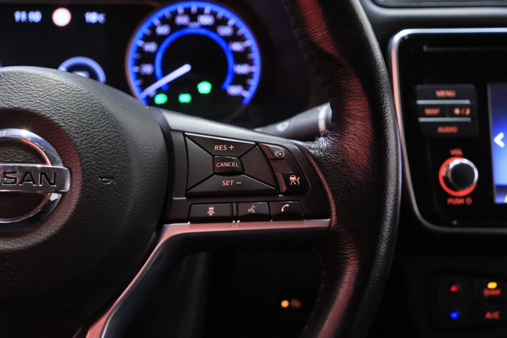 tuotekuva-Nissan-Leaf-LPB-537-2026-02-16-112603-16 tuotekuva-Nissan-Leaf-LPB-537-2026-02-16-112603-16