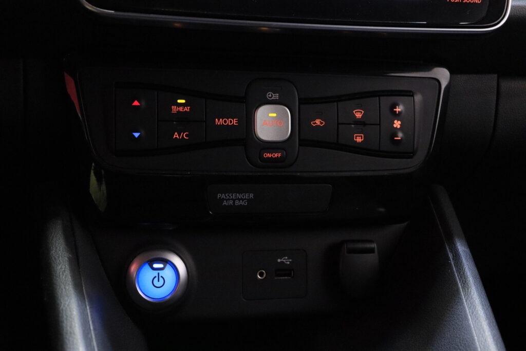 tuotekuva-Nissan-Leaf-LPB-537-2026-02-16-112603-24 tuotekuva-Nissan-Leaf-LPB-537-2026-02-16-112603-24