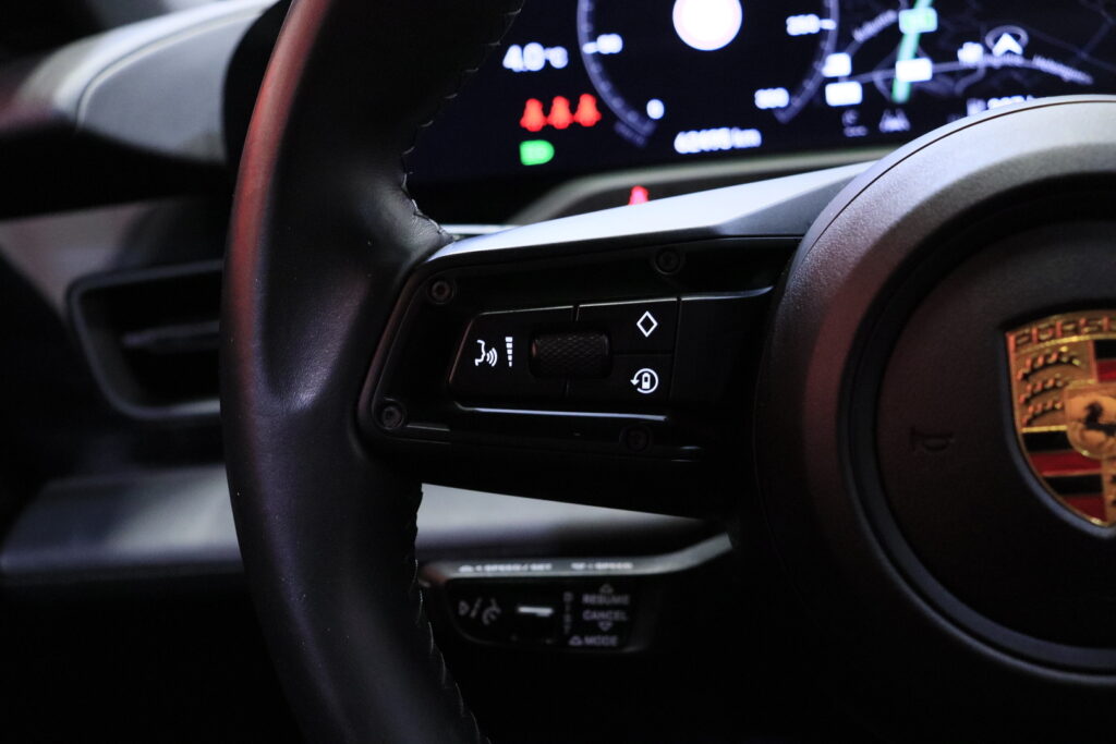 tuotekuva-Porsche-Taycan-CPO-661-2026-02-03-115104-17 tuotekuva-Porsche-Taycan-CPO-661-2026-02-03-115104-17