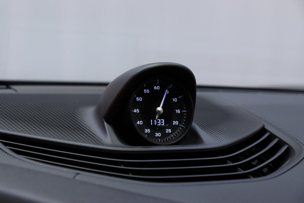 tuotekuva-Porsche-Taycan-CPO-661-2026-02-03-115104-23 tuotekuva-Porsche-Taycan-CPO-661-2026-02-03-115104-23