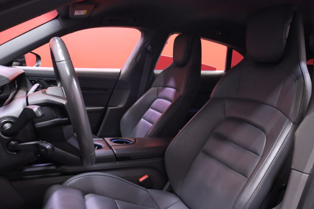 tuotekuva-Porsche-Taycan-MPC-746-2026-02-10-102603-17 tuotekuva-Porsche-Taycan-MPC-746-2026-02-10-102603-17