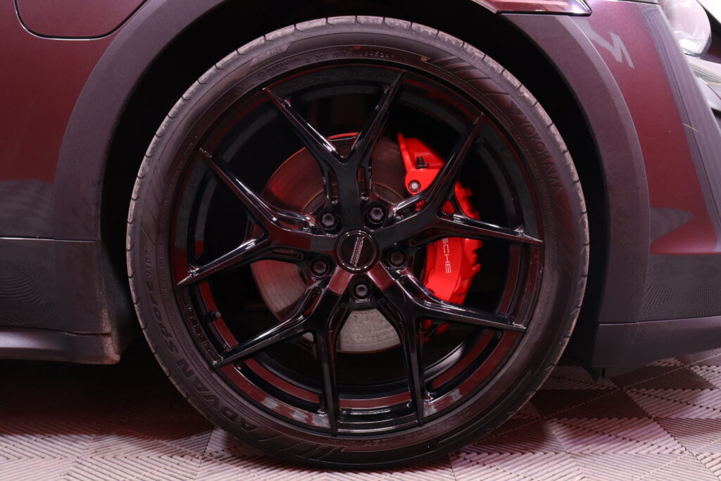 tuotekuva-Porsche-Taycan-MPC-746-2026-02-10-102603-22 tuotekuva-Porsche-Taycan-MPC-746-2026-02-10-102603-22