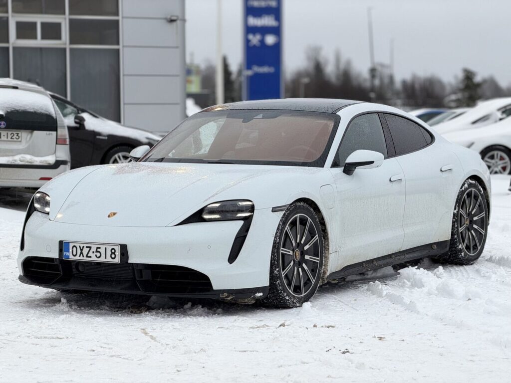 Porsche - Taycan - Turbo Porsche - Taycan - Turbo - Sedan