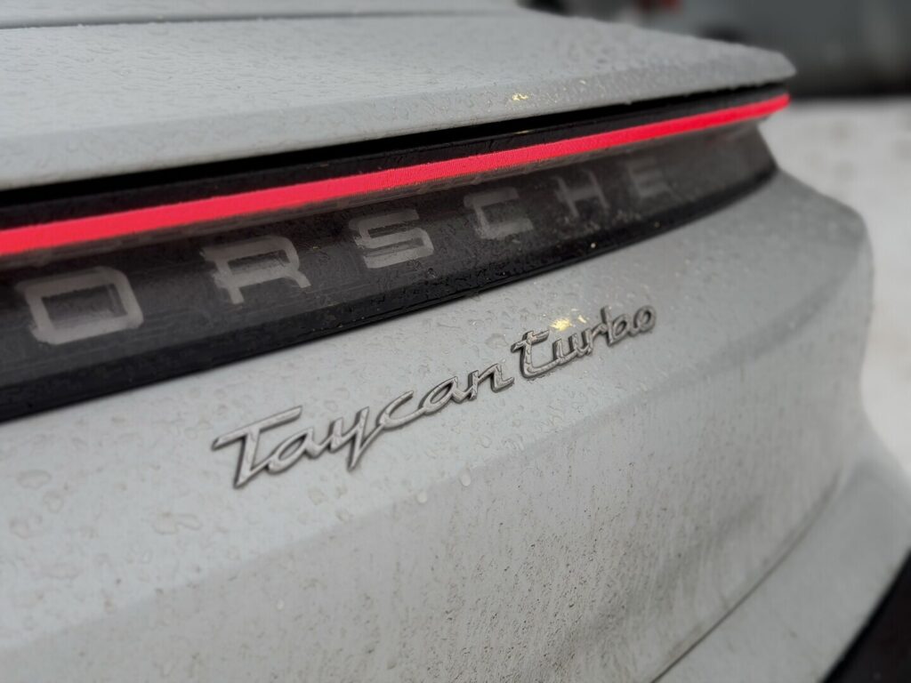 Porsche - Taycan - Turbo Porsche - Taycan - Turbo - Sedan