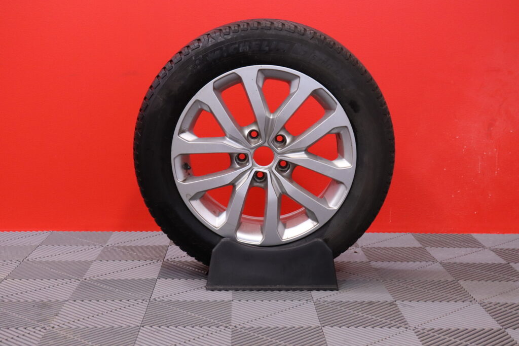 tuotekuva-Renault-Kadjar-FPM-565-2026-02-02-152504-29 tuotekuva-Renault-Kadjar-FPM-565-2026-02-02-152504-29