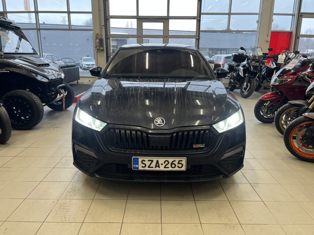 Skoda - Octavia - 1,4 TSI PHEV RS iV DSG Autom. Skoda - Octavia - 1,4 TSI PHEV RS iV DSG Autom. - Sedan