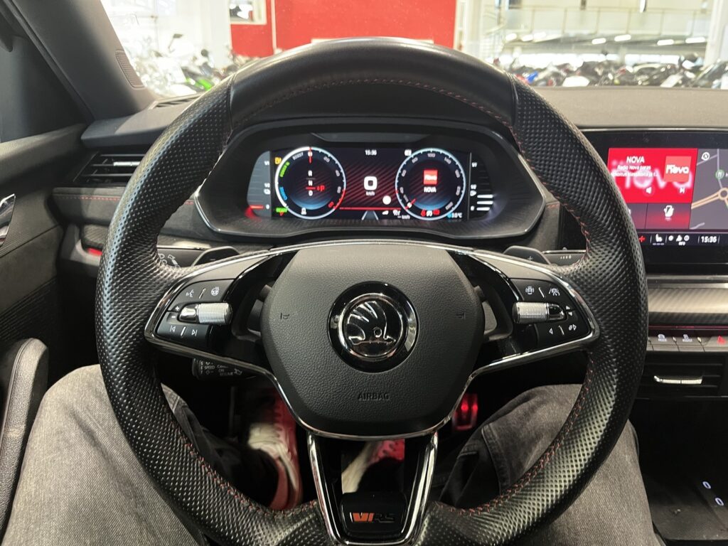 Skoda - Octavia - 1,4 TSI PHEV RS iV DSG Autom. Skoda - Octavia - 1,4 TSI PHEV RS iV DSG Autom. - Sedan