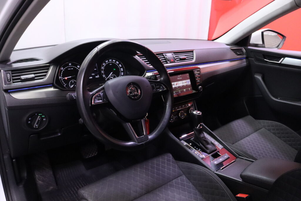 tuotekuva-Skoda-Superb-GOF-971-2026-02-13-102603-17 tuotekuva-Skoda-Superb-GOF-971-2026-02-13-102603-17