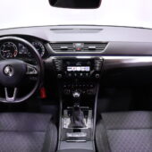 Skoda - Superb - 2,0 TDI 190 4x4 Style DSG Autom // Webasto / ACC / Muistipenkki / P-Kamera / Vetokoukku / Ambient // - Sedan