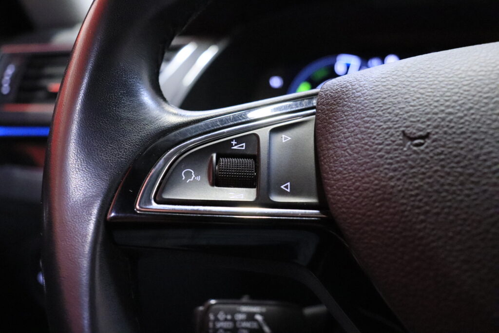 tuotekuva-Skoda-Superb-IZH-979-2026-02-16-141505-18 tuotekuva-Skoda-Superb-IZH-979-2026-02-16-141505-18