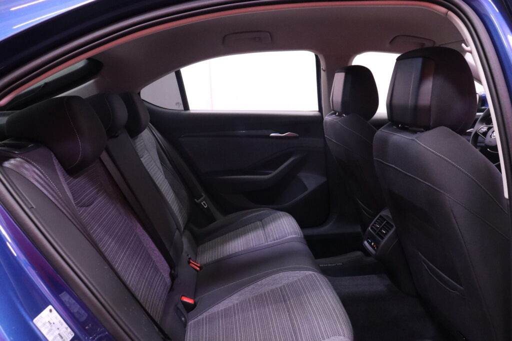 Skoda - Superb - 1.5 TSI eTEC Selection DSG Autom // Webasto / Adapt. vakkari / LED / Kamera / Carplay / Digimittaristo / Skoda - Superb - 1.5 TSI eTEC Selection DSG Autom // Webasto / Adapt. vakkari / LED / Kamera / Carplay / Digimittaristo / - Sedan