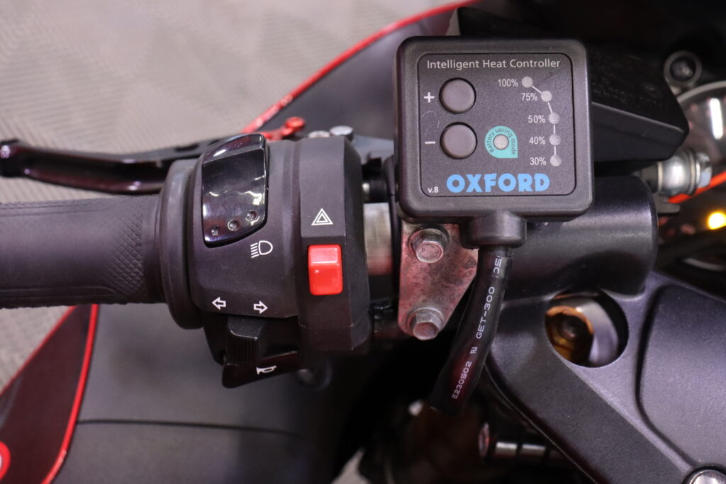 Suzuki - GSX - 1300R Hayabusa // 50th Anniversary Edition! / ABS / BlackWidow / Brembo // Suzuki - GSX - 1300R Hayabusa // 50th Anniversary Edition! / ABS / BlackWidow / Brembo // - Moottoripyörä