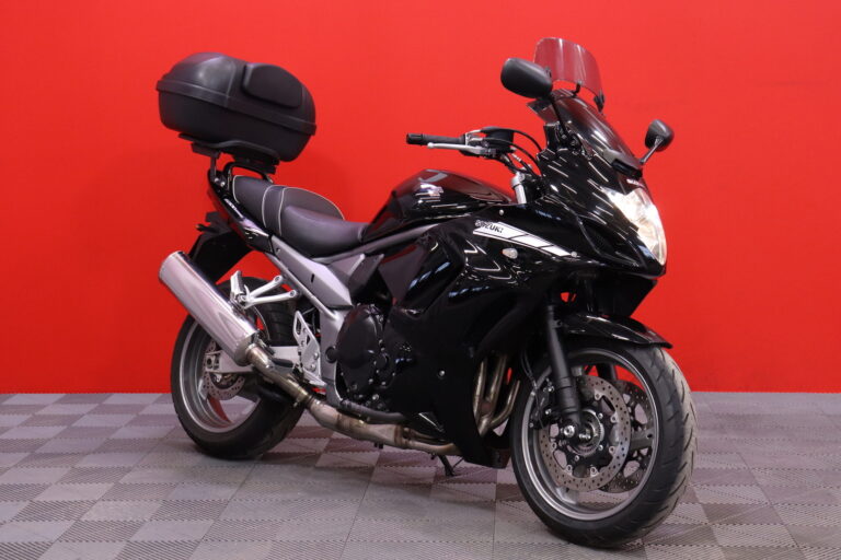 Suzuki - GSX - 1250 FA // Musta /// Hyvät renkaat / Lisävisiiri / Takalaukku / Led vilkut / Vaihdenäyttö // - Moottoripyörä