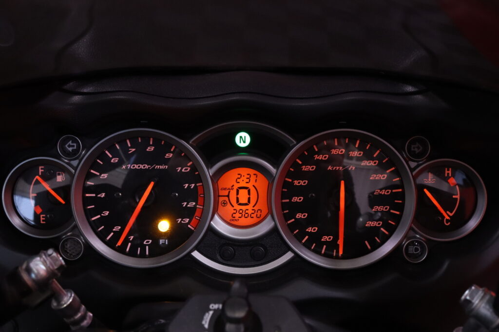 Suzuki - GSX - 1300R Hayabusa // Yoshimura / ABS / Brembo / Huoltokirja // Suzuki - GSX - 1300R Hayabusa // Yoshimura / ABS / Brembo / Huoltokirja // - Moottoripyörä