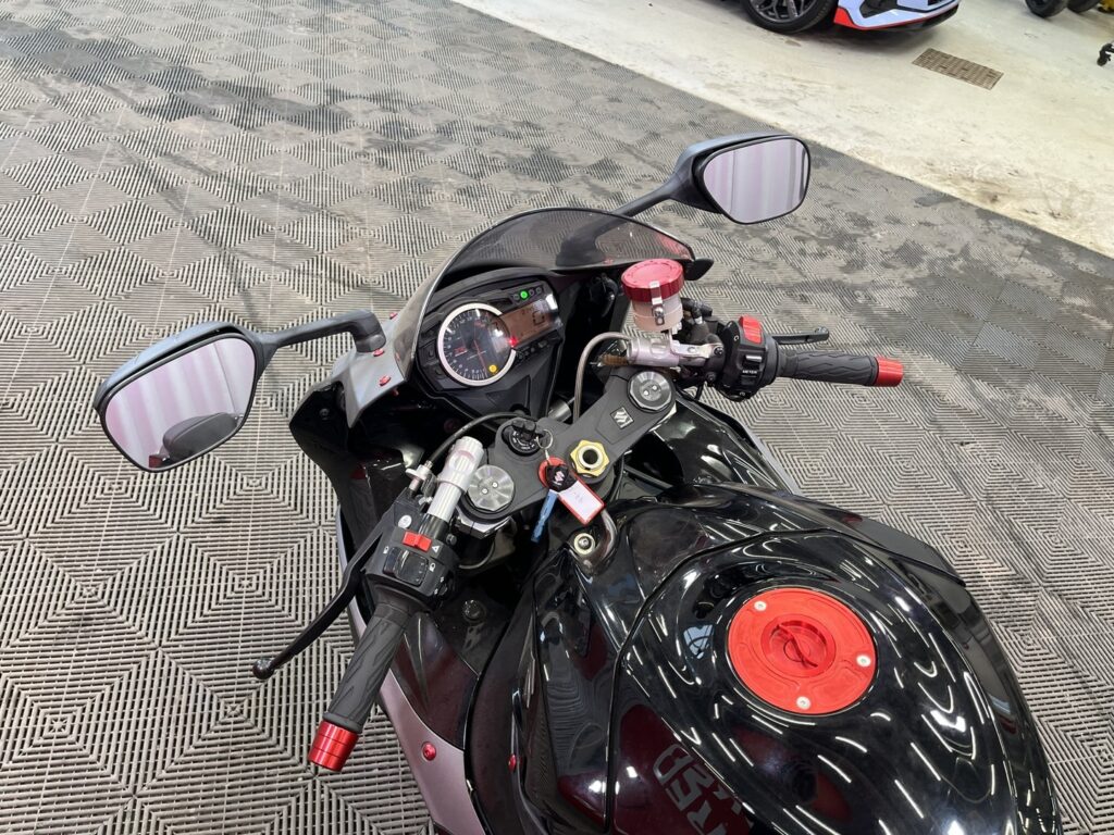 Suzuki - GSX-R - 1000 // Yoshimura / ABS / Suomi-pyörä / Cliparit / Brembo // Suzuki - GSX-R - 1000 // Yoshimura / ABS / Suomi-pyörä / Cliparit / Brembo // - Moottoripyörä