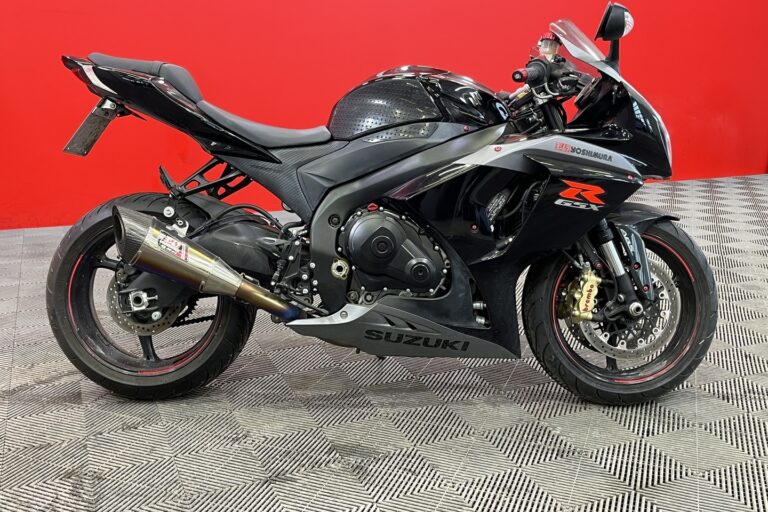 Suzuki - GSX-R - 1000 // Yoshimura / ABS / Suomi-pyörä / Cliparit / Brembo // - Moottoripyörä