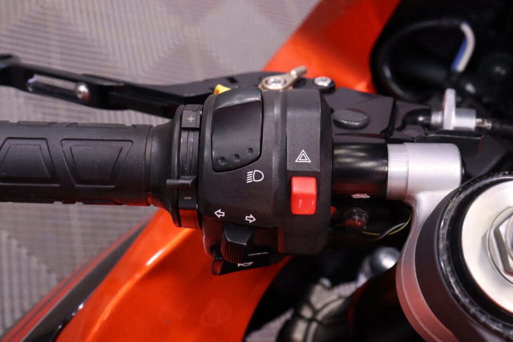 Suzuki - GSX-R - 750 // Juuri saapunut! // Suzuki - GSX-R - 750 // Juuri saapunut! // - Moottoripyörä