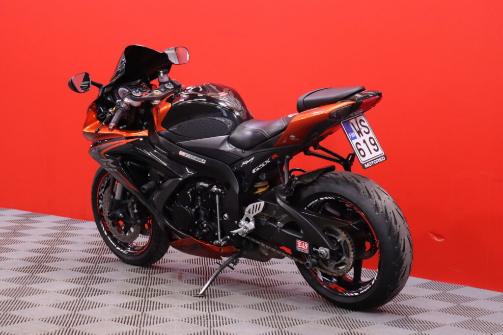 Suzuki - GSX-R - 750 // Juuri saapunut! // Suzuki - GSX-R - 750 // Juuri saapunut! // - Moottoripyörä