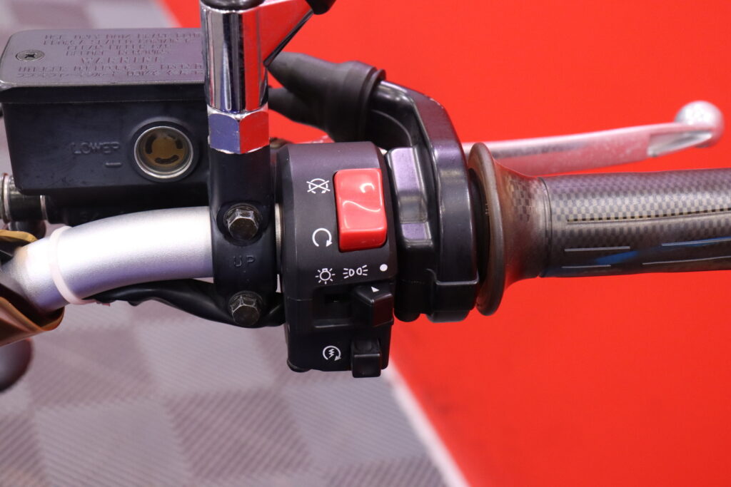 tuotekuva-Suzuki-GSX-YG-931-2026-02-26-103006-15 tuotekuva-Suzuki-GSX-YG-931-2026-02-26-103006-15