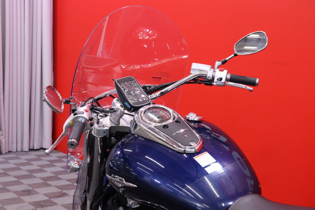 Suzuki - INTRUDER - C1800R // Juuri saapunut! / Huoltokirja / Sivulaukut / Vetokoukku / Sissy // Suzuki - INTRUDER - C1800R // Juuri saapunut! / Huoltokirja / Sivulaukut / Vetokoukku / Sissy // - Moottoripyörä