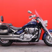 Suzuki - INTRUDER - C1800R // Juuri saapunut! / Huoltokirja / Sivulaukut / Vetokoukku / Sissy // - Moottoripyörä